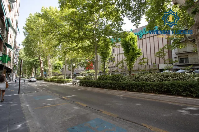 Plaza de garaje en pleno centro de Granada — 9