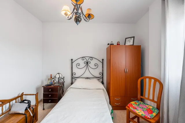 Ático Exclusivo en Roquetas de Mar con Amplia Terraza y Piscina Comunitaria — 19