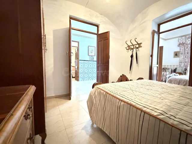 CASA EN VENTA DE ESQUINA EN LA CORONADA - foto 3
