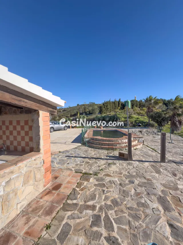 Casa de Campo con Exclusivas Vistas y Terreno Amplio. - foto 3