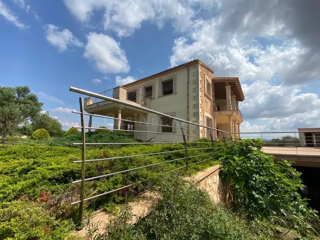 Finca rústica con edificación por terminar - foto 3