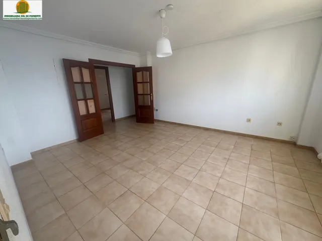 Segunda linea de playa poniente en Benidorm ! 3 habitaciones 2 baños garaje y trastero — 10