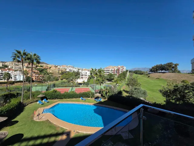Bajo con terraza de 24 m2 y vistas al golf en Royal Golf Riviera, Riviera del Sol — 22