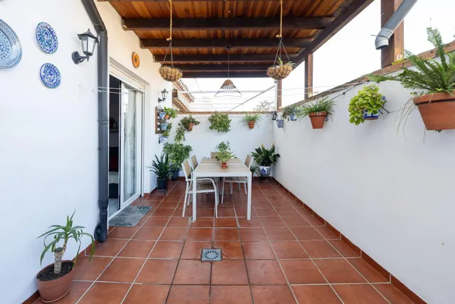 Maravillosa casa  a pocos minutos  andando  al  centro de La Zubia — 11