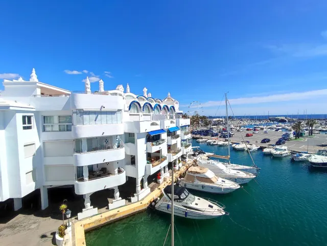 Espectacular duplex en alquiler en puerto marina — 14