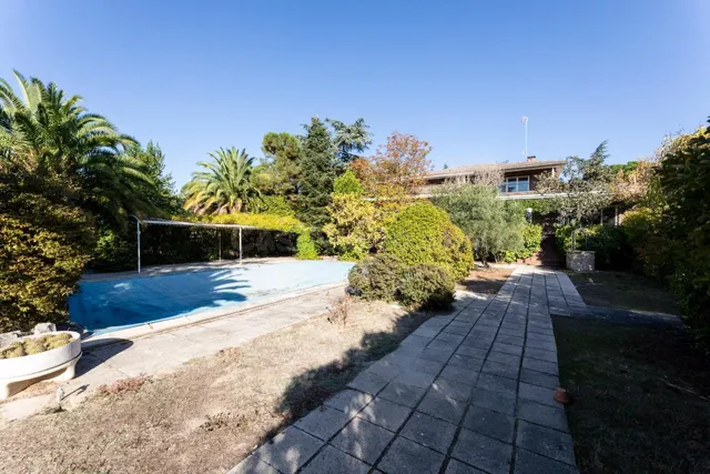 Chalet 4 habitaciones 752m² en venta - El Bosque — 4