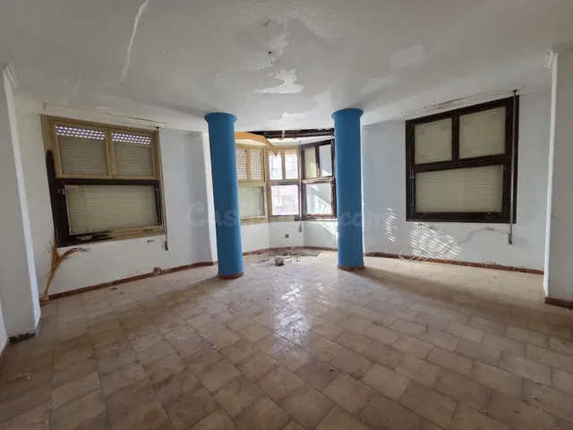 Vivienda para reformar con muchas posibilidades en Petrer — 3