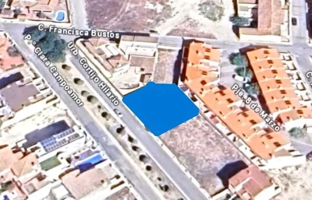SOLAR URBANO EN HUÉSCAR