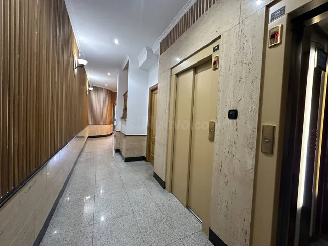 Piso de 2 habitaciones en calle Montero Ríos. Edificio del año 2000. — 7