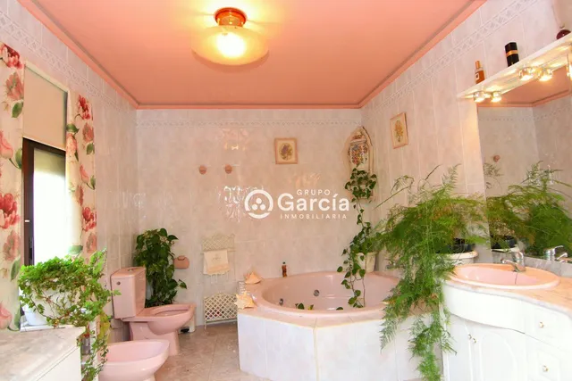 AMPLIA VILLA A LA VENTA EN PEDREGUER GV2018585-A — 24