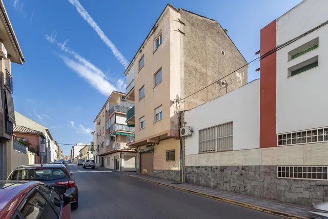 ¡Oportunidad Inversores! Piso reformado de 3 dormitorios con balcón en Atarfe — 26