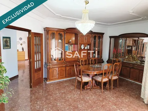 AMPLIA VIVIENDA DE 4 DORMITORIOS CON ALMACÉN/GARAJE INDEPENDIENTE DE 94 M² EN NAVAHERMOSA – MONTES DE TOLEDO