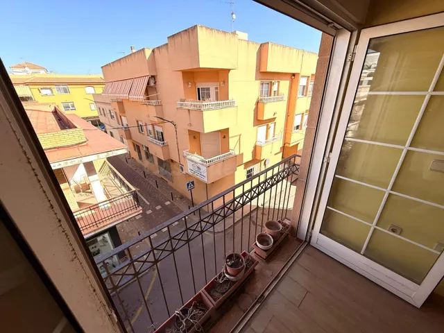 GRAN VIVIENDA CON TERRAZA Y SOLÁRIUM EN EL CENTRO DE SAN PED