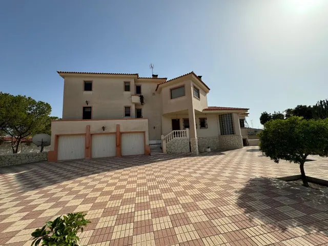 CHALET INDEPENDIENTE EN VENTA EN LAS PAULINAS-HOGAR PROVINCIAL ALICANTE — 3