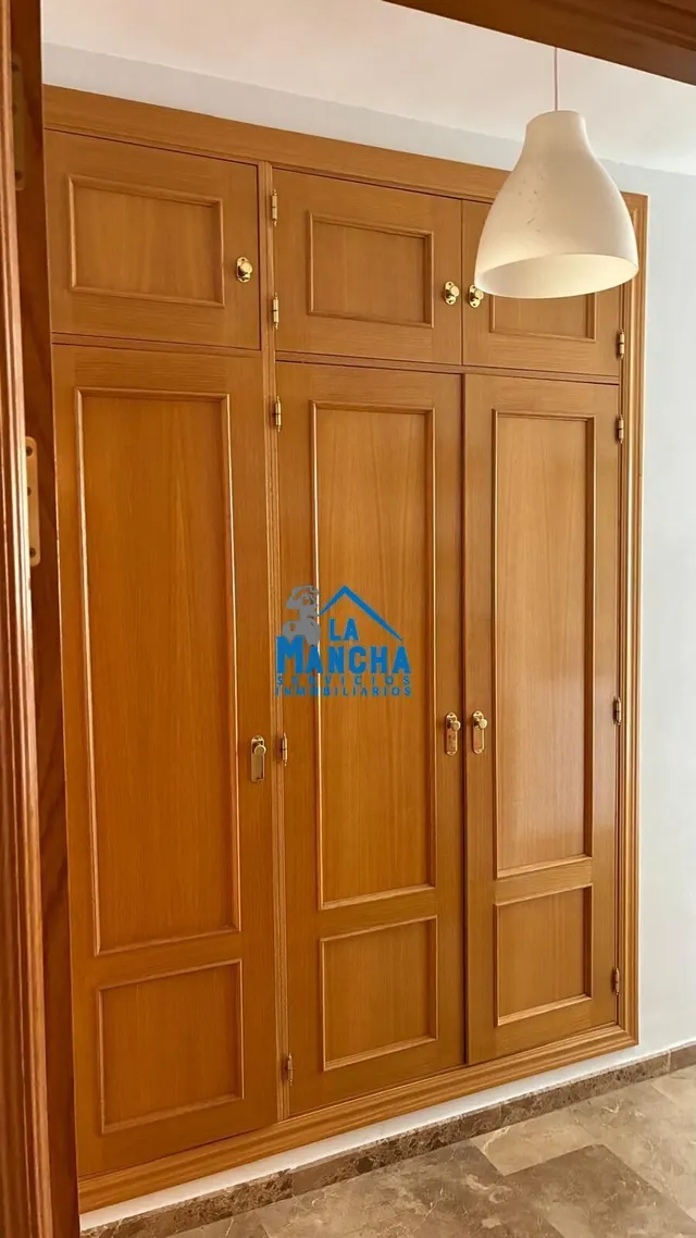 *320.000€* inmobiliaria la mancha vende piso en el centro de Albacete-carretas — 39