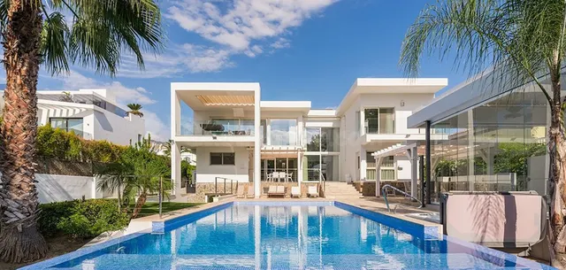 Chalet 7 habitaciones 923m² en venta - Marbella