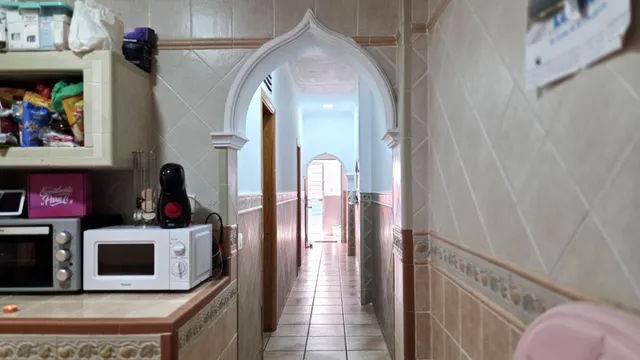 Casa adosada con amplios espacios interiores y exteriores, próxima a María Guerrero — 14