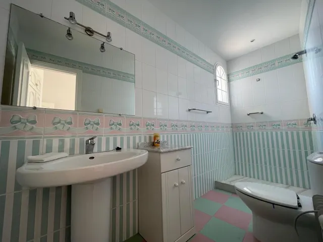 Exclusiva villa en Mijas Golf con vistas a la montaña y piscina privada — 41