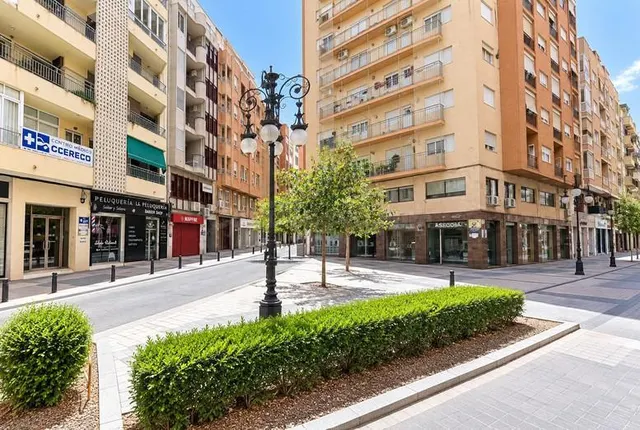 Entresuelo para oficina en pleno centro de Orihuela – 90 m2 - foto 2