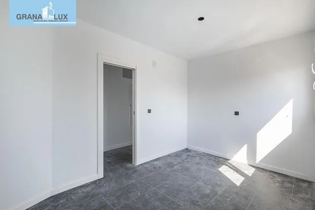Edificio de nueva construcción en Churriana — 24