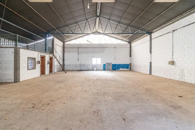 NAVE INDUSTRIAL DE 240M2 EN JUN-GRANADA — 5