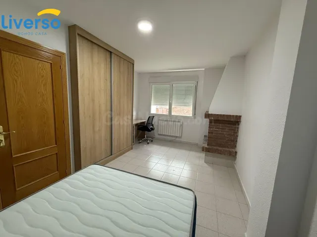 SE ALQUILAN habitaciones EN FRANDOVINEZ BURGOS, IDEAL TRABAJ - foto 2