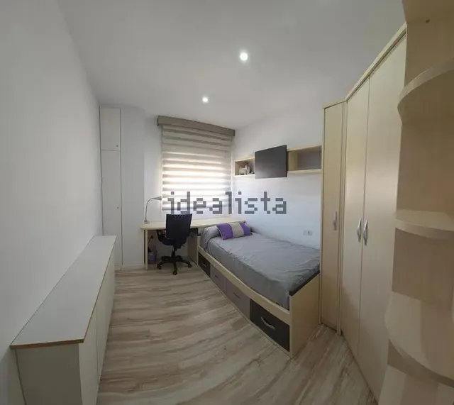 PISO MUY AMPLIO EN EL CENTRO DE MAZARRÓN — 10