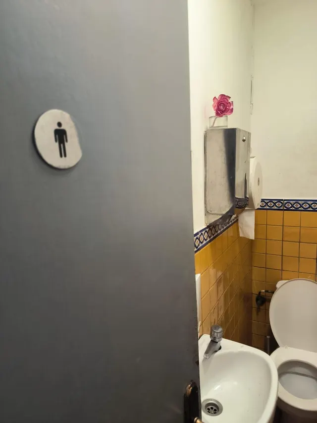 Local comercial en venta en Fuengirola. — 12