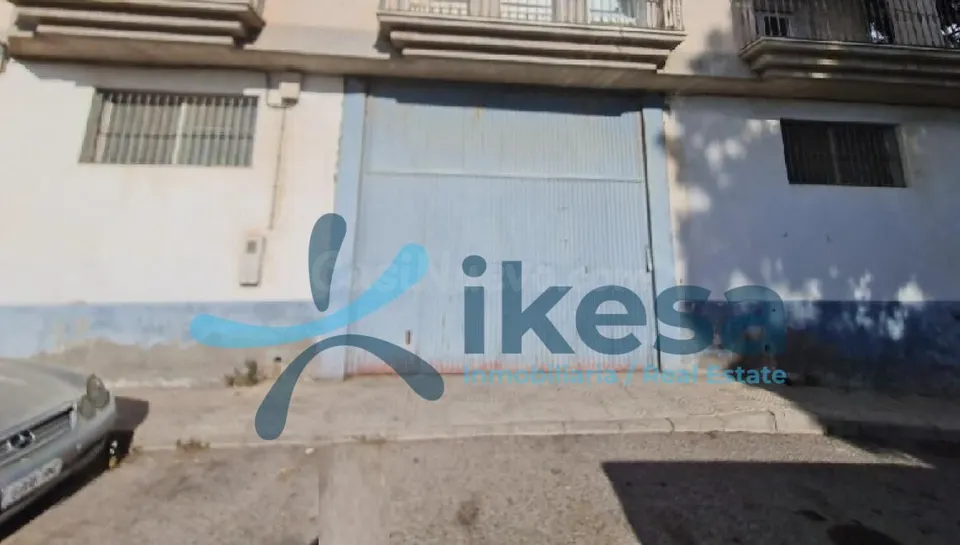 Se vende local comercial en la localidad de La Mojonera