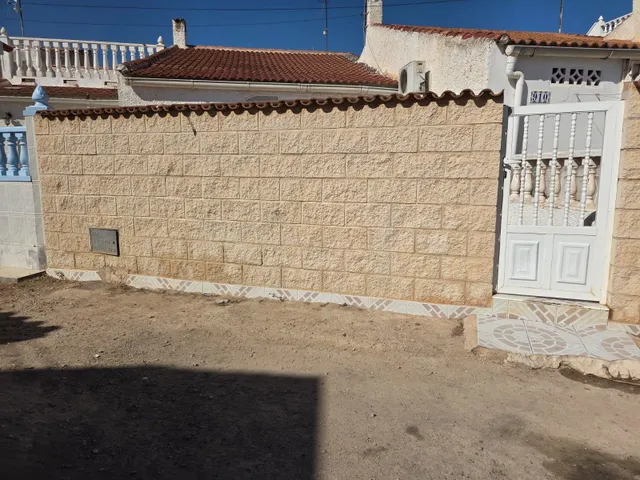 OPORTUNIDAD EN TORREVIEJA — 11