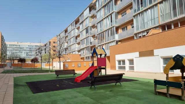 GARAJES EN VENTA C/ VIRIDIANA, VALDESPARTERA — 13