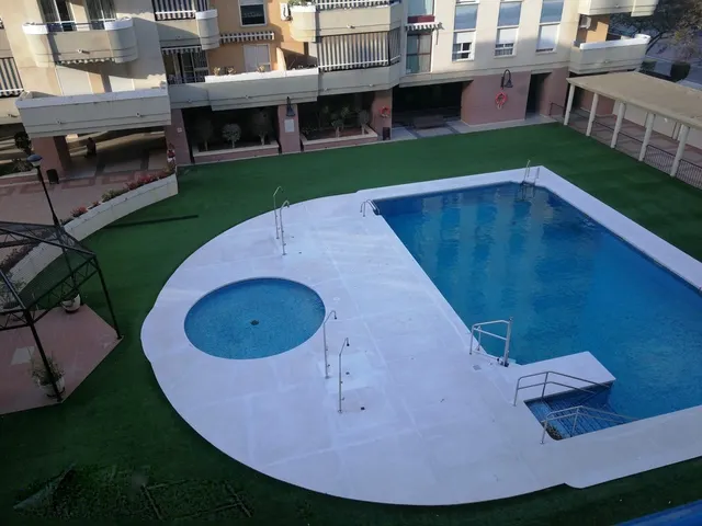 Bonito piso en alquiler en Parque Litoral — 35