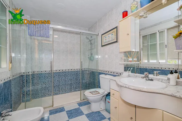 Casa pareada en LA ZUBIA, Junto instituto Trevenque. — 17