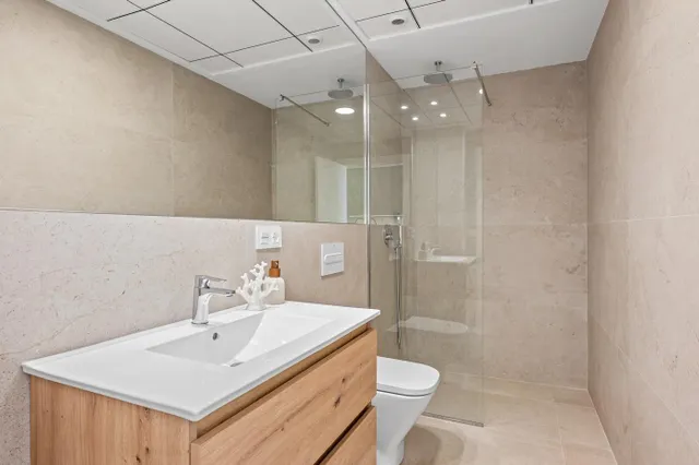 Apartamentos y villas de nueva construcción en primera línea de golf en Los Alcázares, Costa Cálida — 23
