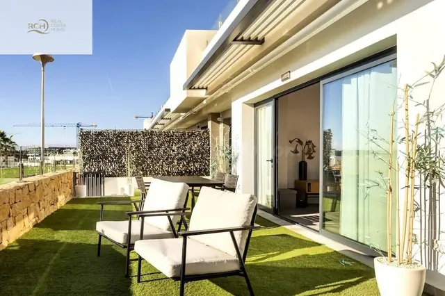MODERNO PISO CON GRANDE TERRAZA EN VENTA - foto 3