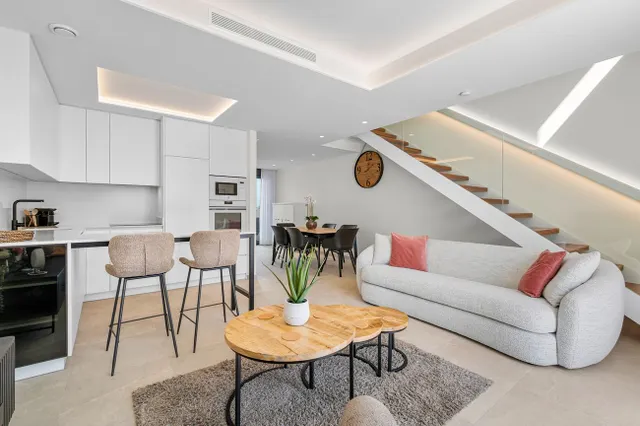 Casa 3 habitaciones en venta - Zona Pueblo — 16