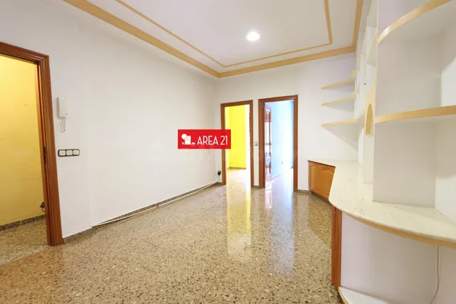CASA DE PUEBLO CON GARAJE Y VARIAS TERRAZAS - foto 3
