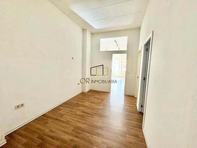 Local comercial en alquiler, zona del Espirall, Vilafranca d - foto 3