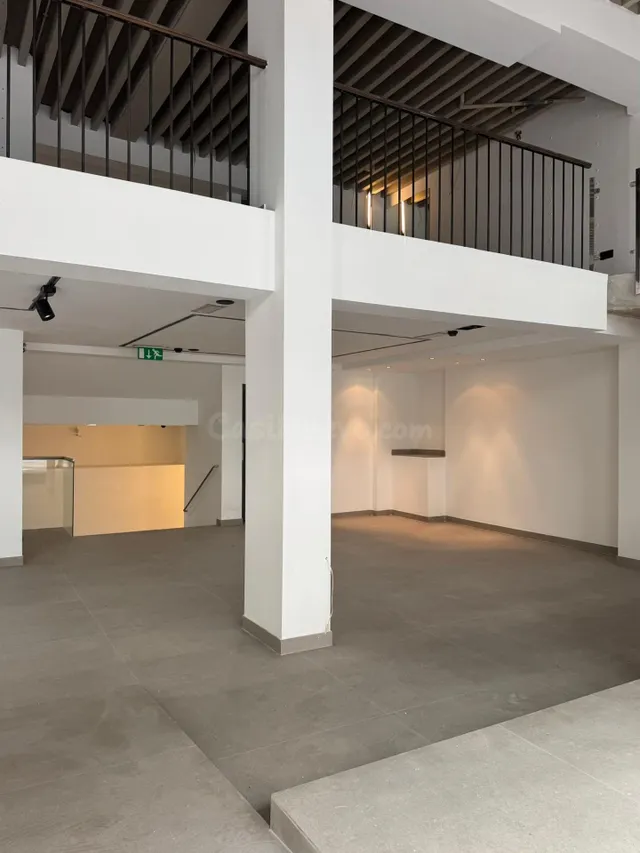 Local comercial 330m² en alquiler - Alameda San Antón - foto 3