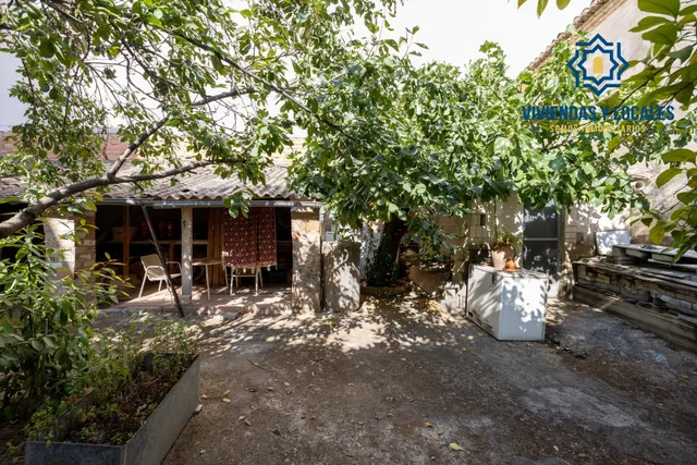 Atención promotores. Casa para derribar y hacer bloque de hasta 720 m2 de obra en Maracena centro — 8