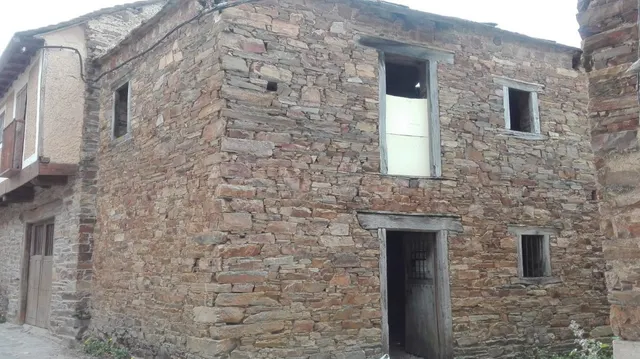 CASA DE PIEDRA PARA REHABILITAR