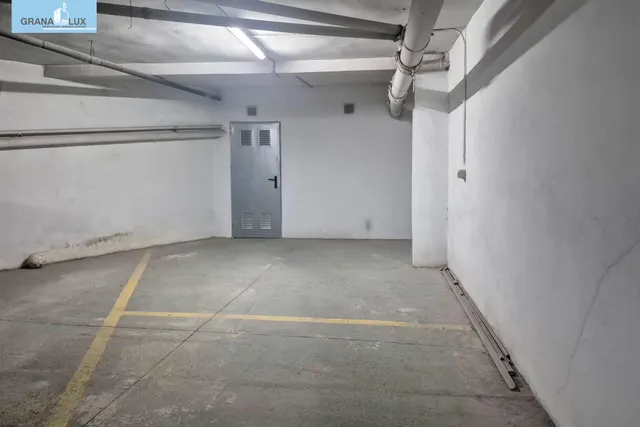 Piso y cochera en venta junto Acera de Darro. — 38