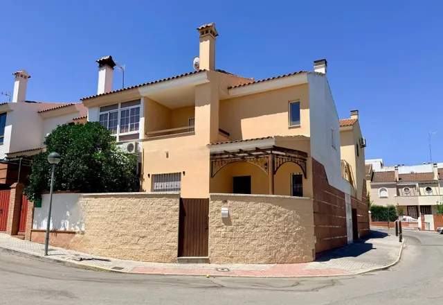 Adosado 4 habitaciones 110m² en venta - MORÓN DE LA FRONTERA - foto 2