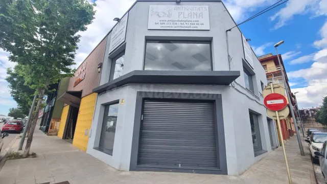 SANT CELONI ( C-35) : LOCAL IMPECABLE EN PRIMERA LINIA DE CA