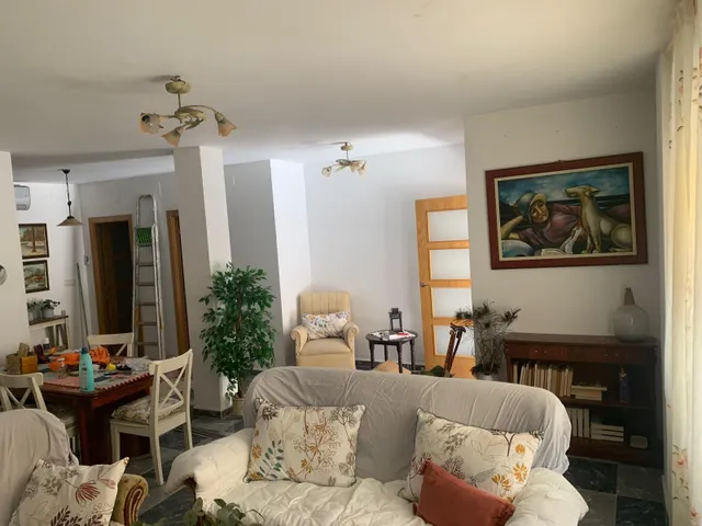 PRECIOSA CASA EN VENTA  EN RESERVA NATURAL LAGUNA DE PETROLA — 28