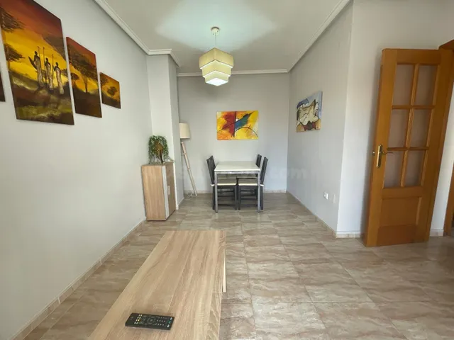 Piso de 2 dormitorios listo para entrar a vivir en Guardamar del Segura — 2