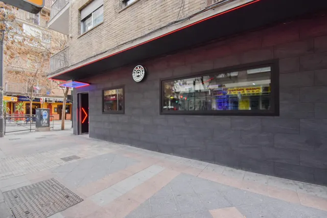 Pub en pleno centro de Granada ¿Eres un emprendedor apasionado por la hostelería? — 40