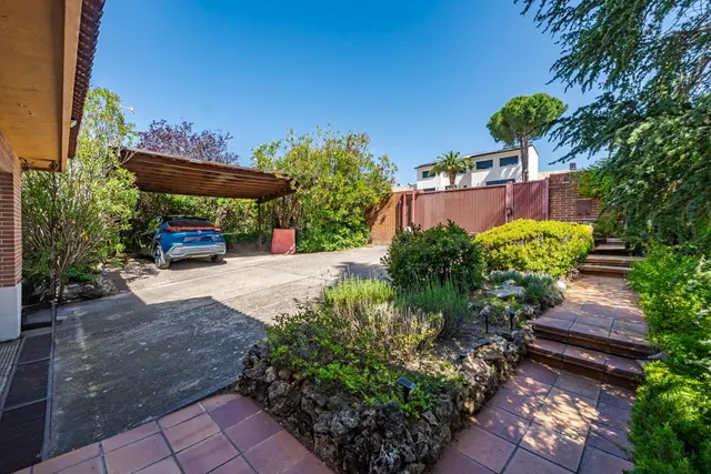 Fabuloso chalet independiente en el Golf de Las Rozas - foto 4