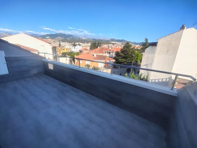 Bonito atico duplex sin amueblar en ogijares¡¡ — 3