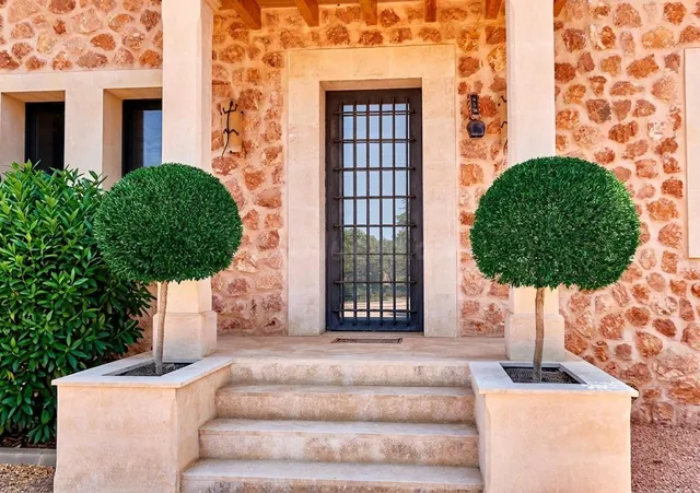 EXCEPCIONAL FINCA DE 64.000 M2 CON BOSQUE PRIVADO, CASA CONS - foto 5